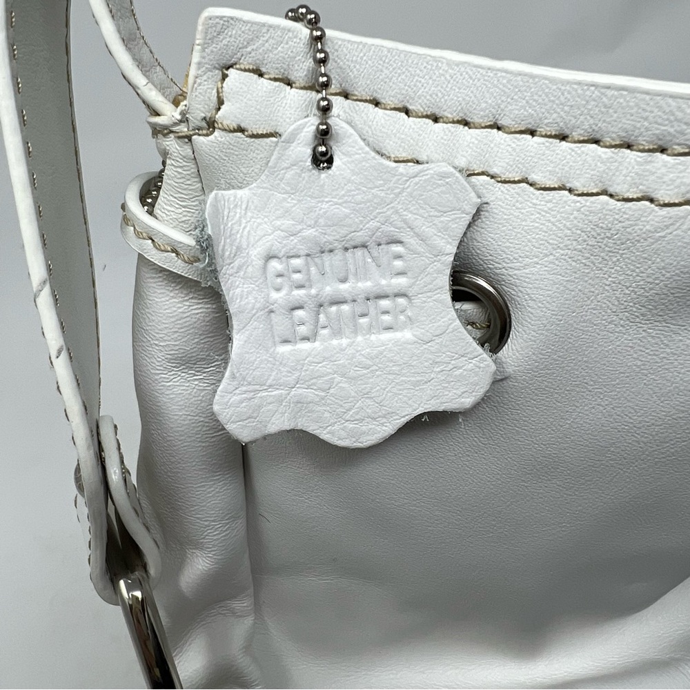 Bloomingdale’s White Leather Shoulder Bag Drawstring Zip Silver Accents - Picture 7 of 12